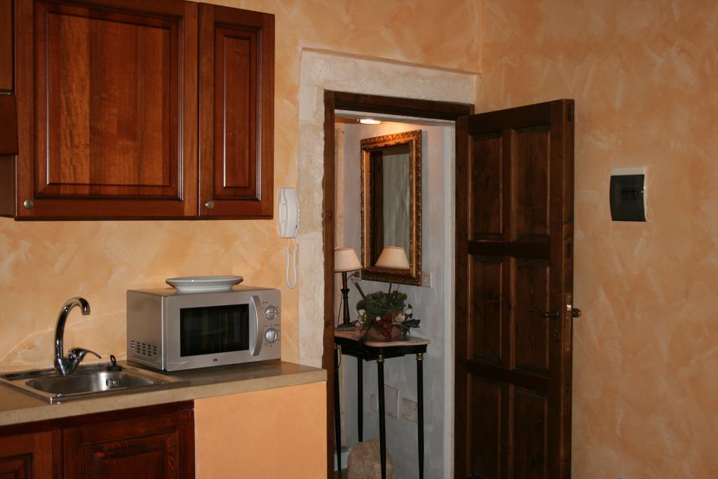 Dimora Apollo Apartment Сиракуза Екстериор снимка